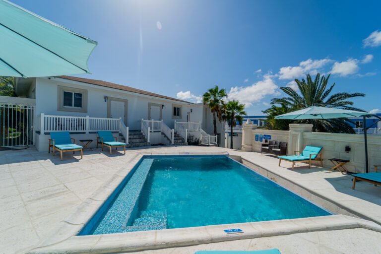 Le Bleu pool area exterior shot